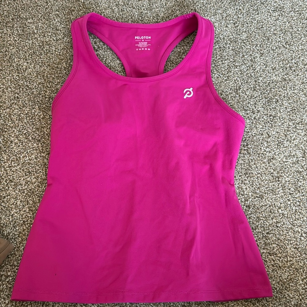 pink peloton size m tank